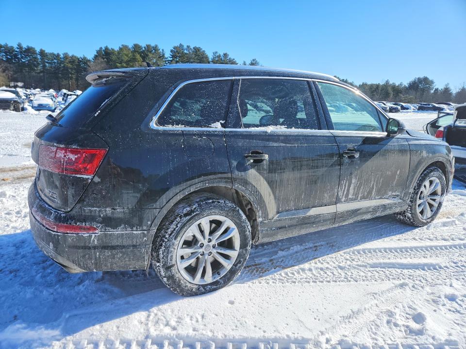 Продажа на аукционе авто 2017 Audi Q7, vin: WA1LAAF73HD048143, номер лота: 76276015