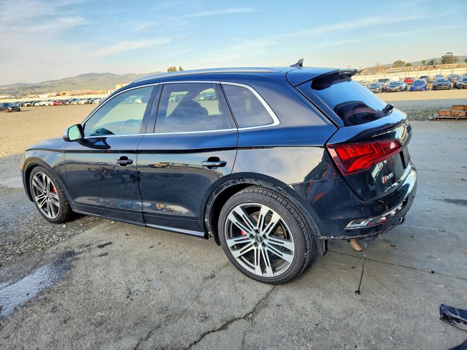 Продажа на аукционе авто 2018 Audi Sq5, vin: WA1C4AFY9J2208513, номер лота: 75779225