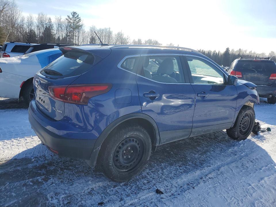 2018 Nissan Rogue Sport მანქანა იყიდება აუქციონზე, vin: JN1BJ1CR8JW260637, აუქციონის ნომერი: 78526355