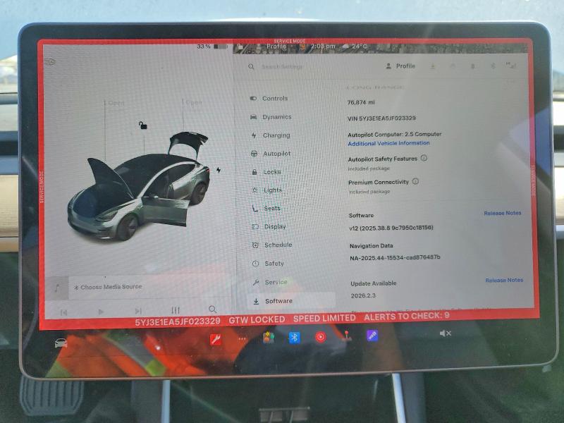 76407305 :رقم المزاد ، 5YJ3E1EA5JF023329 vin ، 2018 Tesla Model 3 مزاد بيع