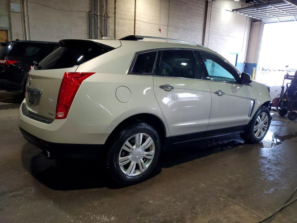 76621235 :رقم المزاد ، 3GYFNBE30FS600068 vin ، 2015 Cadillac Srx مزاد بيع