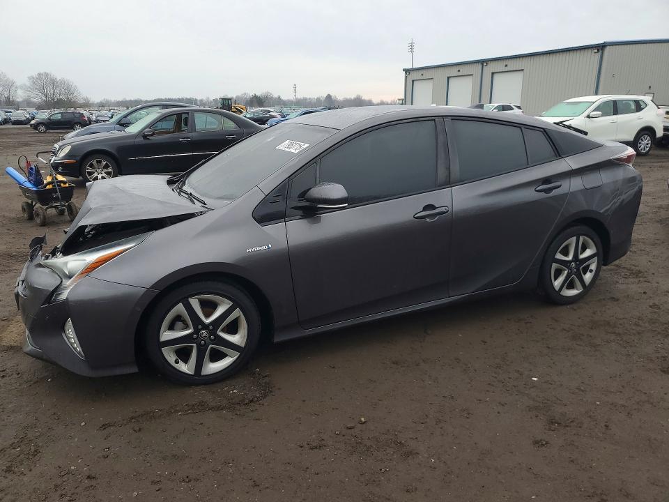 77953715 :رقم المزاد ، JTDKARFU4J3549284 vin ، 2018 Toyota Prius مزاد بيع
