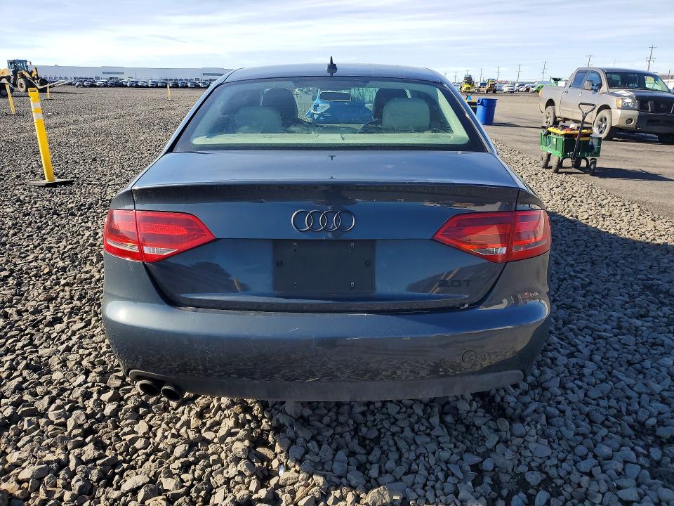 2011 Audi A4 Premium მანქანა იყიდება აუქციონზე, vin: WAUAFAFL8BN038492, აუქციონის ნომერი: 77367735