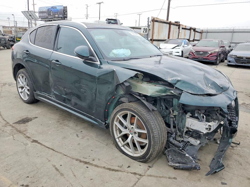 2021 Alfa Romeo Stelvio მანქანა იყიდება აუქციონზე, vin: ZASPAKBN1M7D03986, აუქციონის ნომერი: 76600445