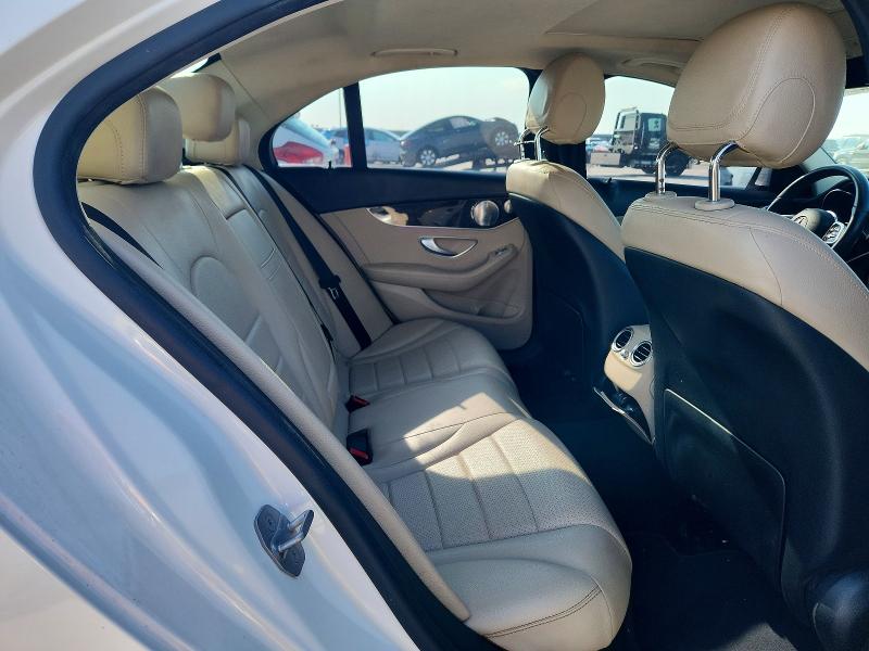 75588315 :رقم المزاد ، W1KWF8DB1MR651017 vin ، 2021 Mercedes-benz C مزاد بيع