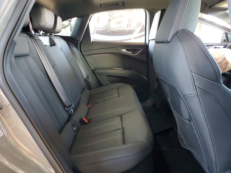 77148535 :رقم المزاد ، WA142BFZ5PP071199 vin ، 2023 Audi Q4 E-tron مزاد بيع