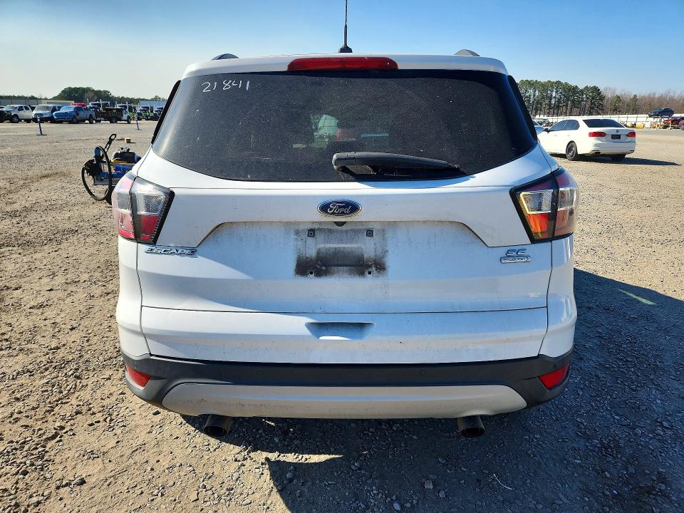 Продажа на аукционе авто 2017 Ford Escape, vin: 1FMCU0GDXHUB73440, номер лота: 77525765