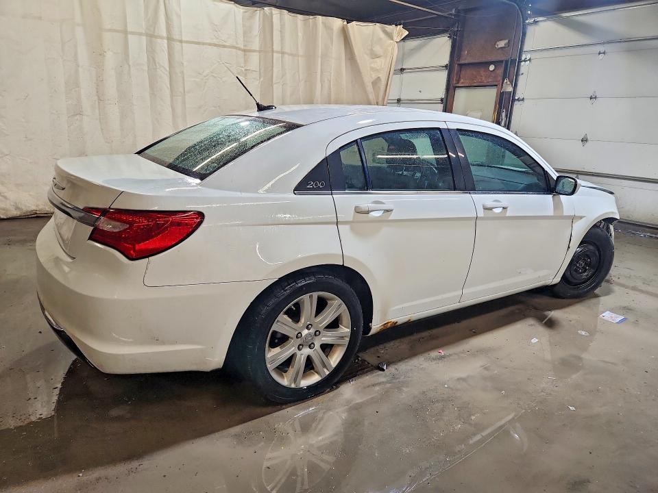 2013 Chrysler 200 მანქანა იყიდება აუქციონზე, vin: 1C3CCBAB2DN762193, აუქციონის ნომერი: 77902615