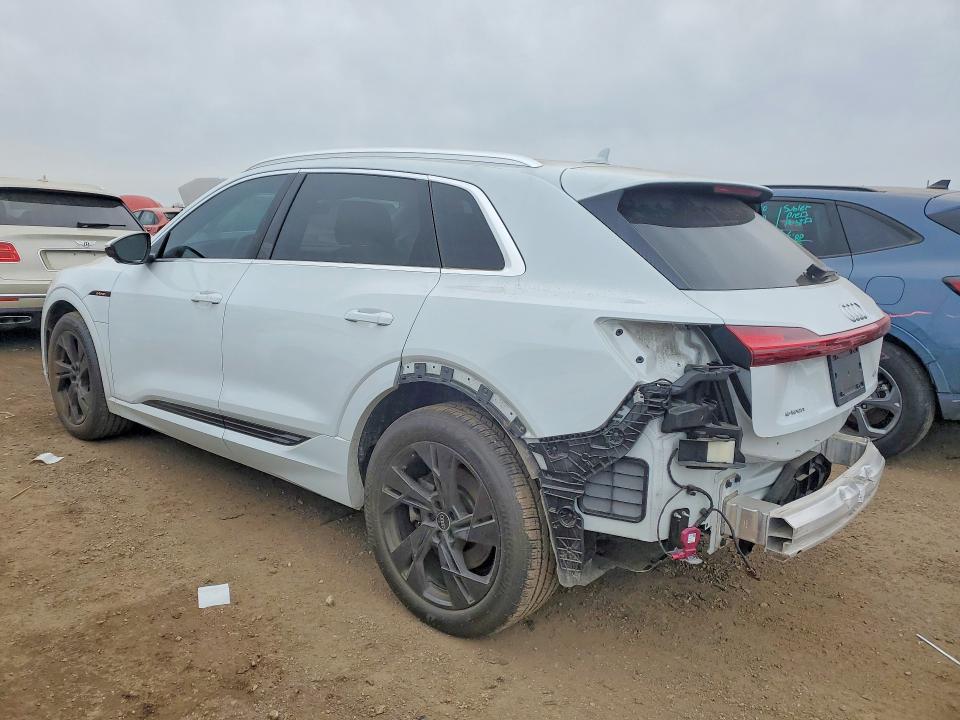 Aukcja sprzedaży 2022 Audi E-tron, vin: WA1LAAGE6NB014153, numer aukcji: 78162025