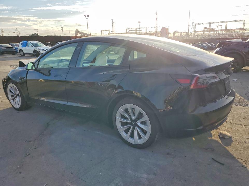 76197015 :رقم المزاد ، 5YJ3E1EB1NF130988 vin ، 2022 Tesla Model 3 مزاد بيع