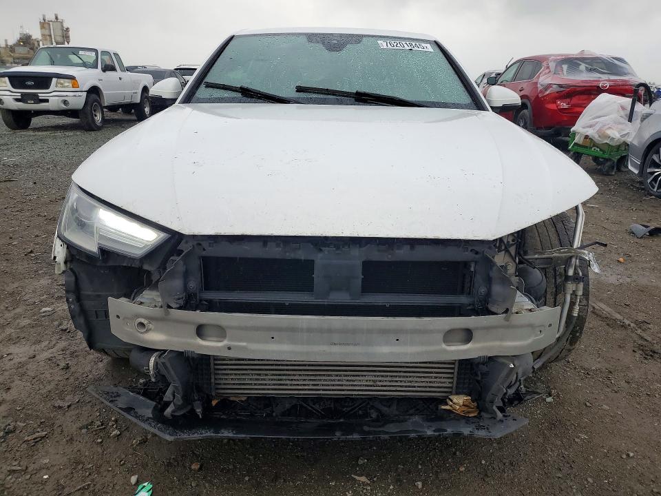 Продажа на аукционе авто 2017 Audi A4, vin: WAUGMAF42HN071635, номер лота: 76201845