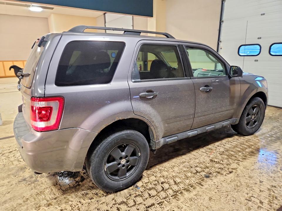 77292325 :رقم المزاد ، 1FMCU9D71BKB35911 vin ، 2011 Ford Escape Xlt مزاد بيع
