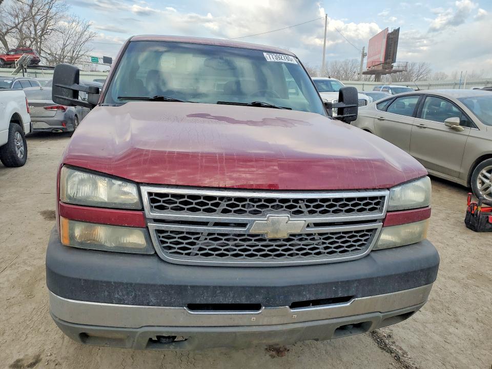 Продаж на аукціоні авто 2005 Chevrolet Silverado, vin: 1GCHC29225E203055, номер лоту: 77392785