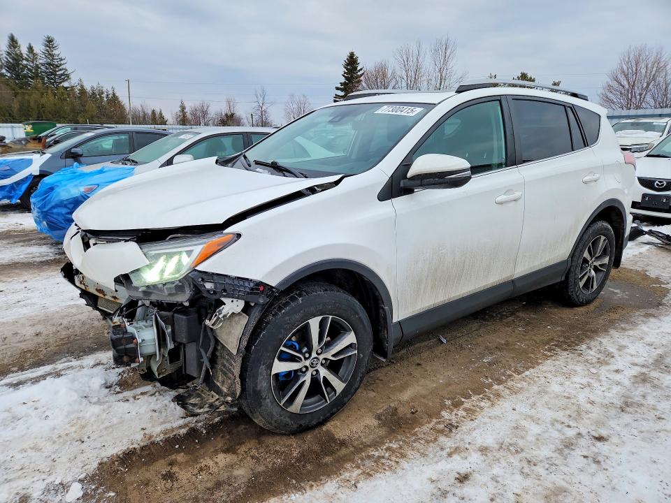 77300415 :رقم المزاد ، 2T3RFREV7JW811211 vin ، 2018 Toyota Rav4 مزاد بيع