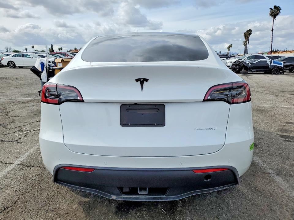 Продаж на аукціоні авто 2022 Tesla Model Y, vin: 7SAYGDEE8NF572892, номер лоту: 76982795