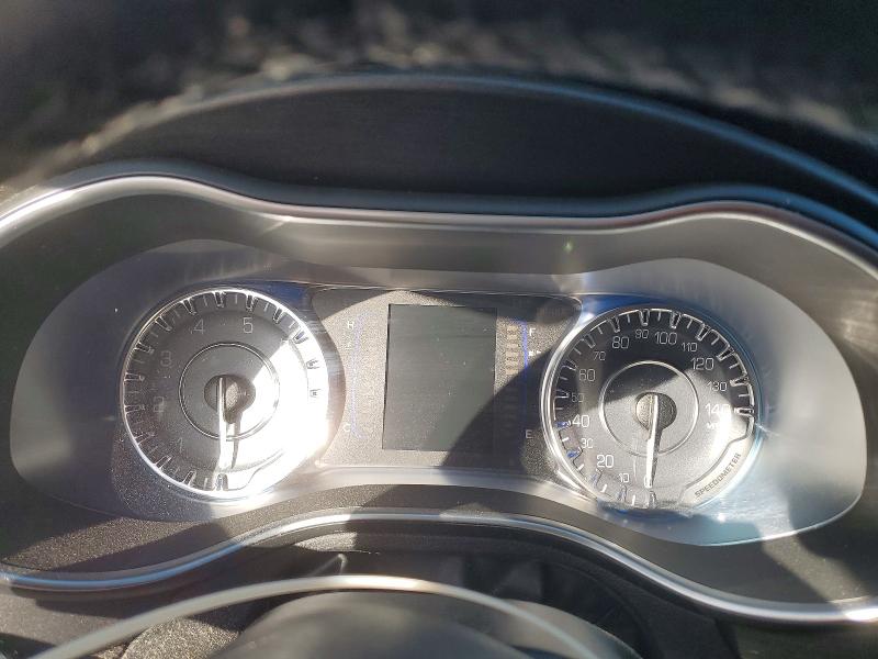 77070815 :رقم المزاد ، 1C3CCCAB7FN756110 vin ، 2015 Chrysler 200 مزاد بيع