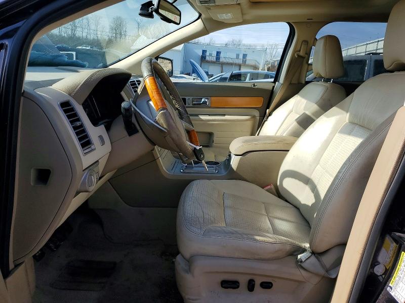 Auction sale of the 2007 Lincoln Townhouse Mkx, vin: 2LMDU88C07BJ31151, lot number: 76808805