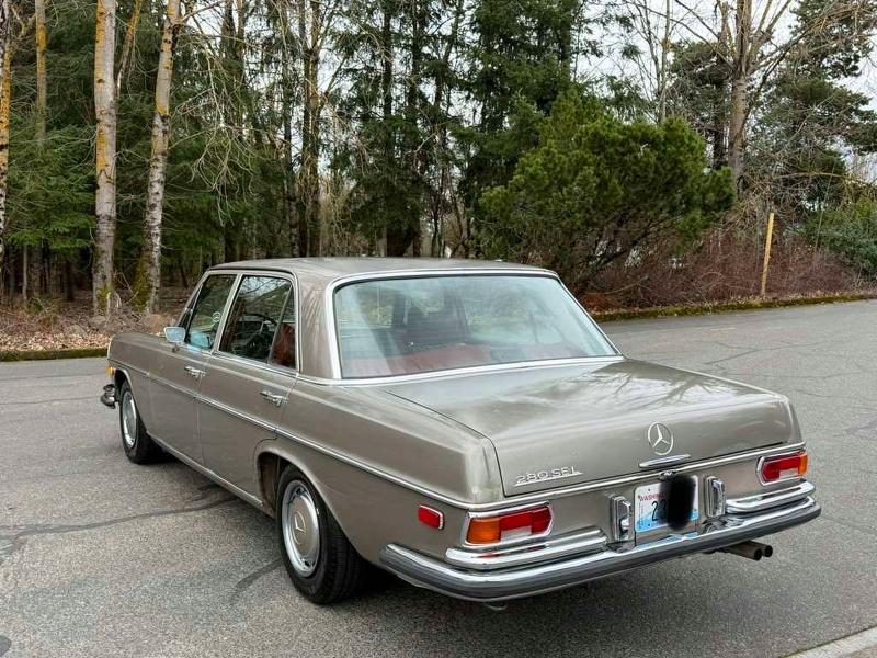 78920645 :رقم المزاد ، 10801912068752 vin ، 1971 Mercedes Benz 280 مزاد بيع