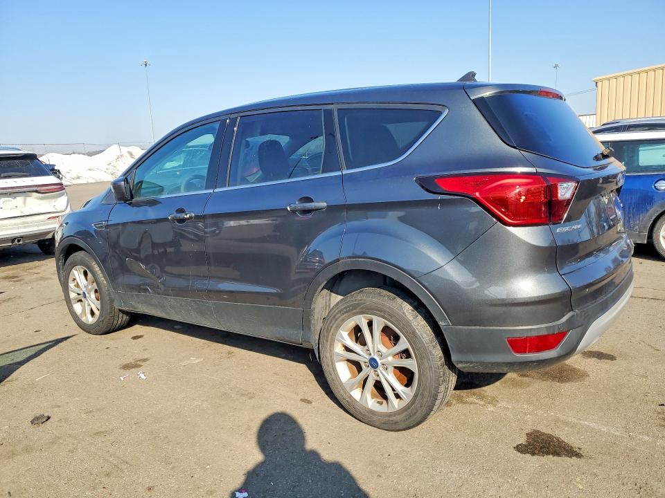 2019 Ford Escape მანქანა იყიდება აუქციონზე, vin: 1FMCU0GDXKUB11477, აუქციონის ნომერი: 77353815