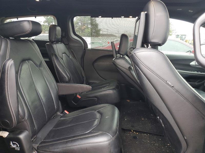 77759055 :رقم المزاد ، 2C4RC1EGXJR227889 vin ، 2018 Chrysler Pacifica مزاد بيع
