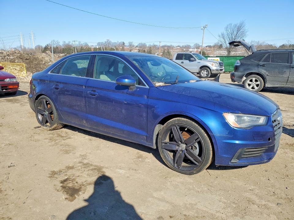 Продажа на аукционе авто 2015 Audi A3, vin: WAUCCGFF7F1023123, номер лота: 76611005