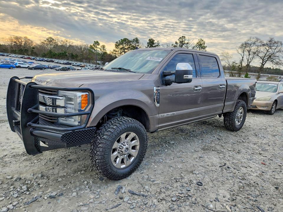 76265225 :رقم المزاد ، 1FT7W2BT7KED21829 vin ، 2019 Ford F250 مزاد بيع