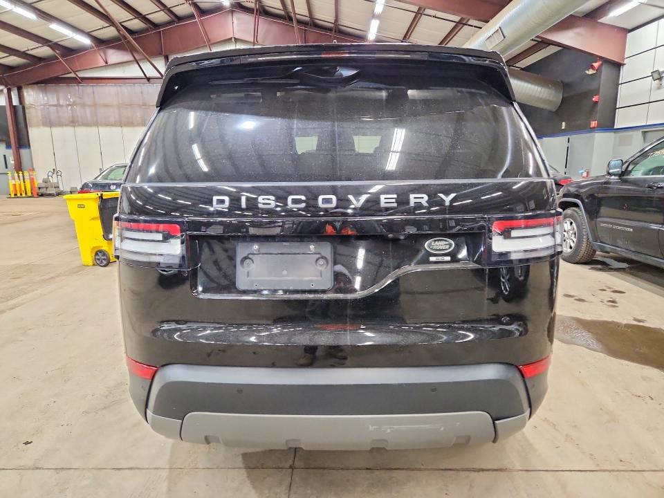 77961485 :رقم المزاد ، SALRG2RV9JA057928 vin ، 2018 Land Rover Discovery مزاد بيع