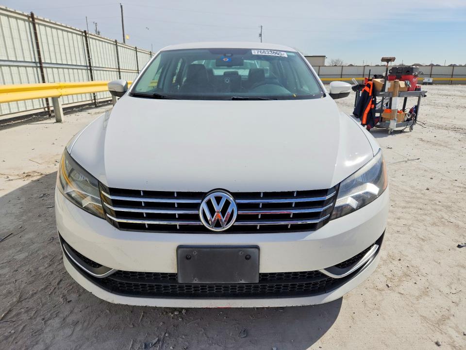 76833605 :رقم المزاد ، 1VWBN7A34DC041132 vin ، 2013 Volkswagen Passat مزاد بيع