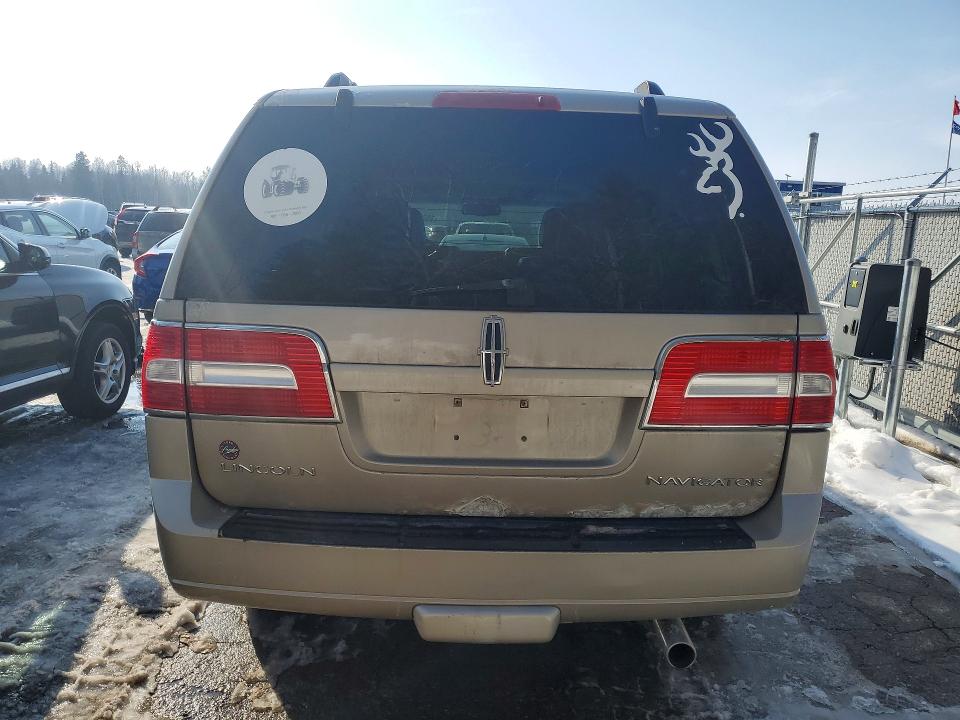 78347385 :رقم المزاد ، 5LMFU28507LJ05486 vin ، 2007 Lincoln Townhouse Navigator مزاد بيع
