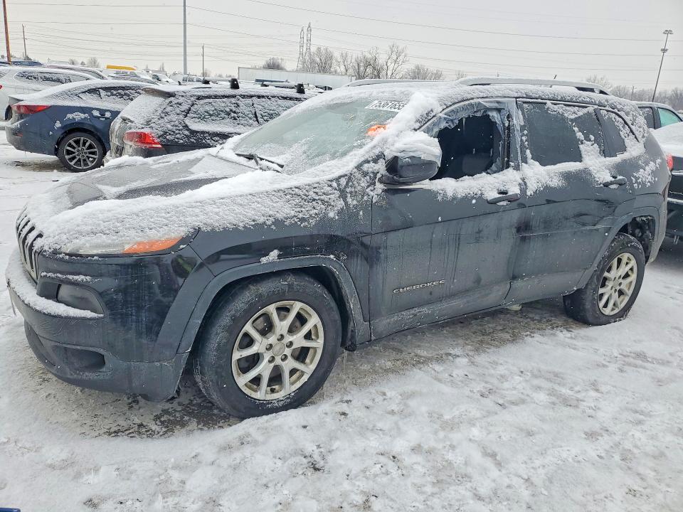 75361655 :رقم المزاد ، 1C4PJLCS5EW102585 vin ، 2014 Jeep Cherokee مزاد بيع