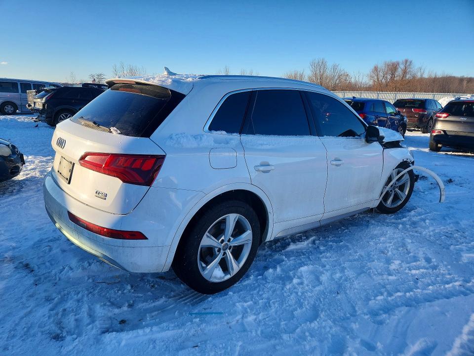 2018 Audi Q5 მანქანა იყიდება აუქციონზე, vin: WA1BNAFY7J2090101, აუქციონის ნომერი: 75205835