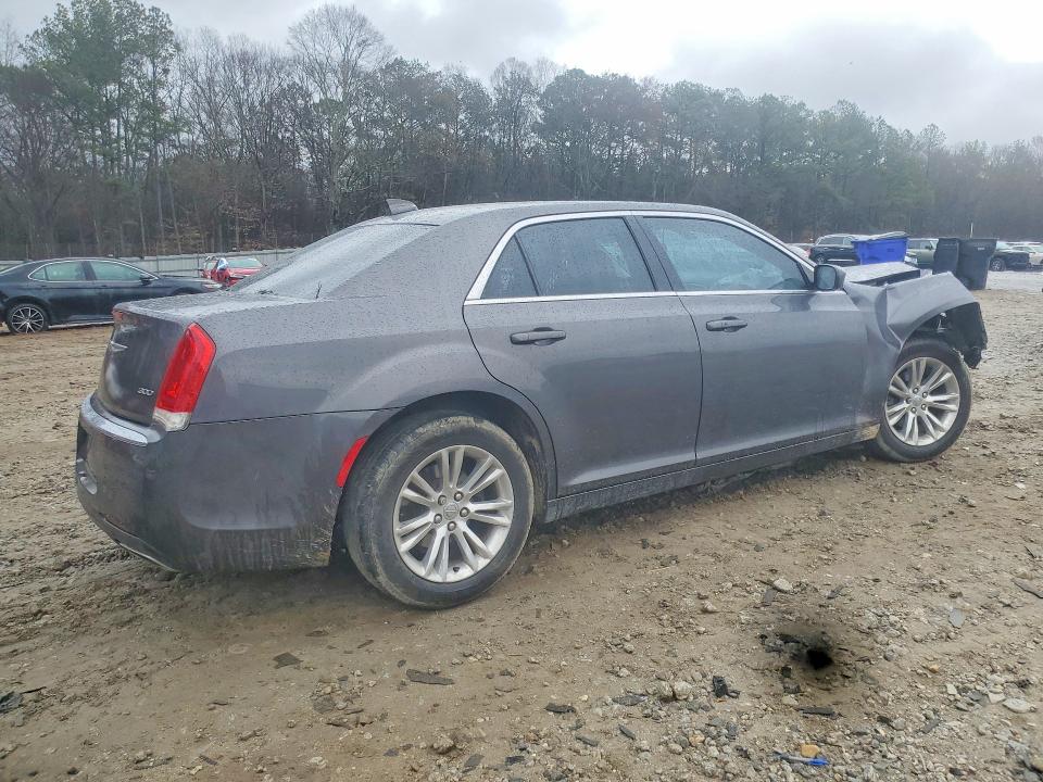 76833635 :رقم المزاد ، 2C3CCAAG7HH565394 vin ، 2017 Chrysler 300 مزاد بيع