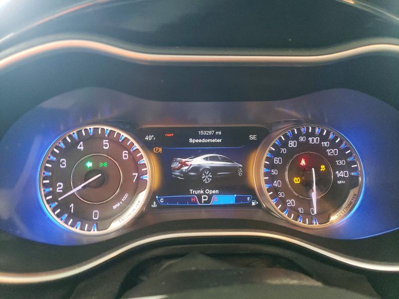 Продажа на аукционе авто 2015 Chrysler 200, vin: 1C3CCCCB6FN704707, номер лота: 77927915