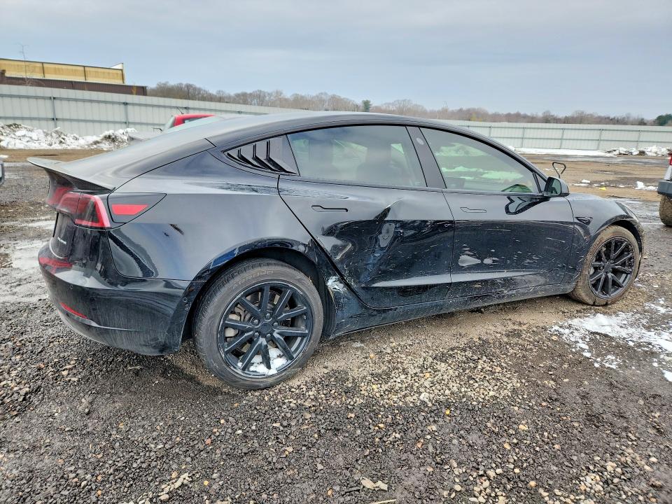 73690005 :رقم المزاد ، 5YJ3E1EB6NF176753 vin ، 2022 Tesla Model 3 مزاد بيع