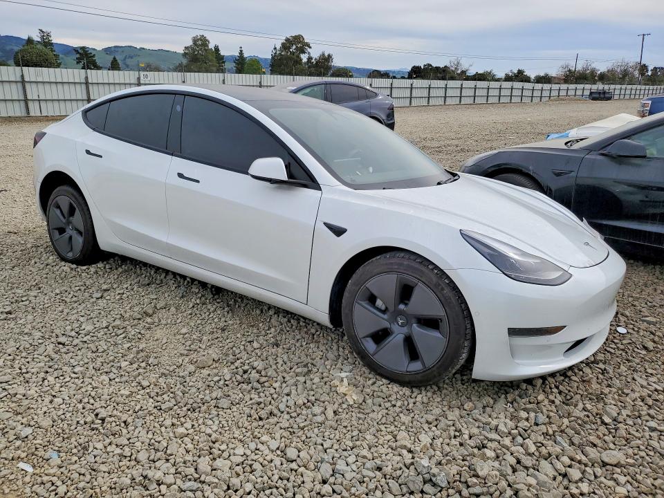 76777335 :رقم المزاد ، 5YJ3E1EA3MF940371 vin ، 2021 Tesla Model 3 مزاد بيع