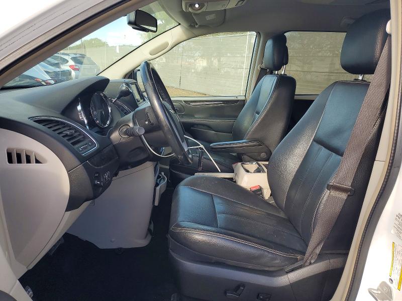 77736115 :رقم المزاد ، 2C4RC1BGXFR661998 vin ، 2015 Chrysler Town & Country مزاد بيع