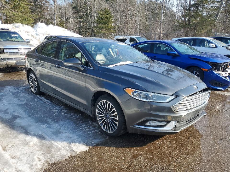 76438655 :رقم المزاد ، 3FA6P0T92HR101235 vin ، 2017 Ford Fusion مزاد بيع