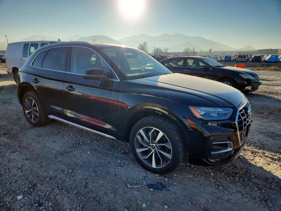Продаж на аукціоні авто 2021 Audi Q5, vin: WA1BAAFY7M2106636, номер лоту: 75675385