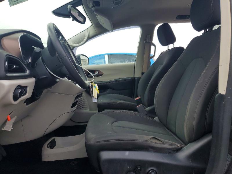 76900415 :رقم المزاد ، 2C4RC1CG8HR610856 vin ، 2017 Chrysler Pacifica مزاد بيع