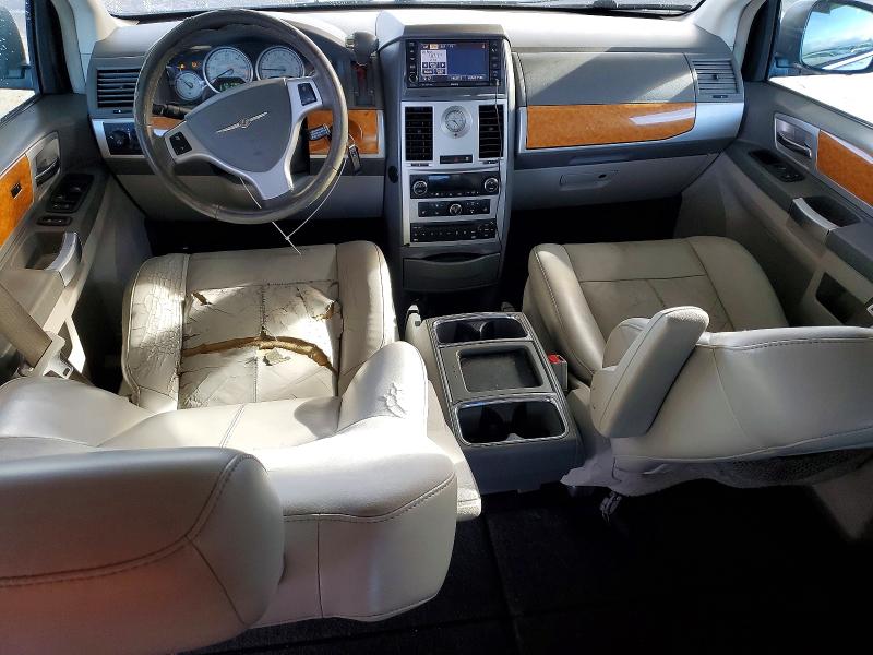 2010 Chrysler Town & Country მანქანა იყიდება აუქციონზე, vin: 2A4RR6DX6AR148209, აუქციონის ნომერი: 76942005