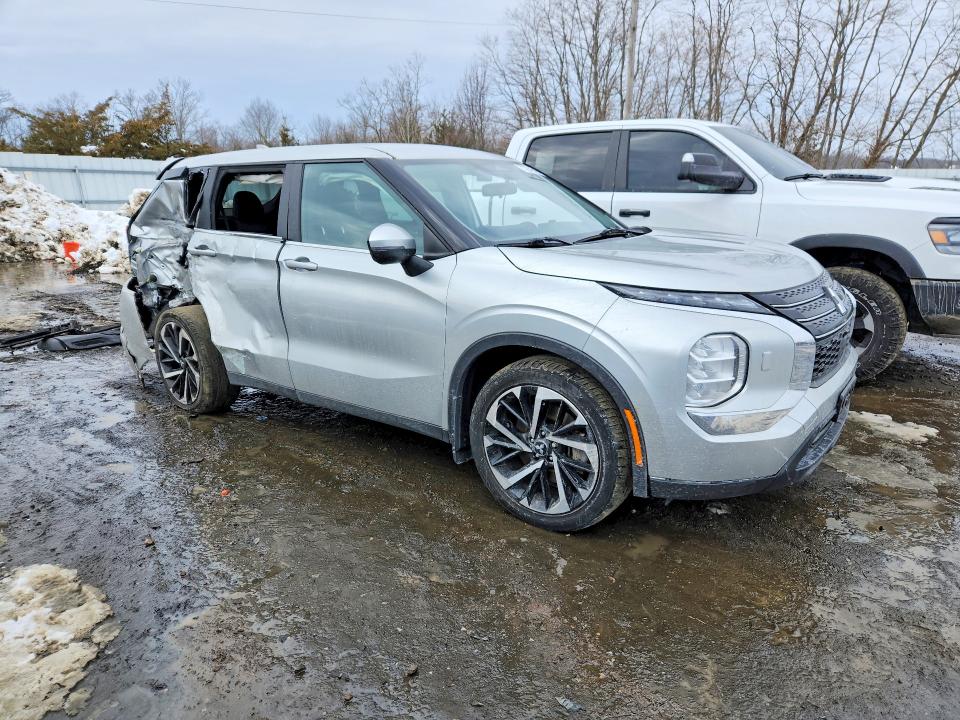 Продаж на аукціоні авто 2022 Mitsubishi Outlander, vin: JA4J4TA80NZ033351, номер лоту: 77244545