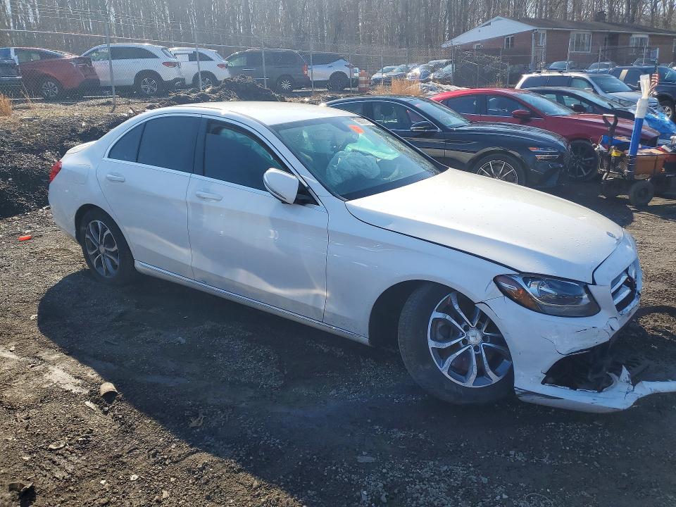 2015 Mercedes-benz C მანქანა იყიდება აუქციონზე, vin: 55SWF4KB0FU070699, აუქციონის ნომერი: 79220115