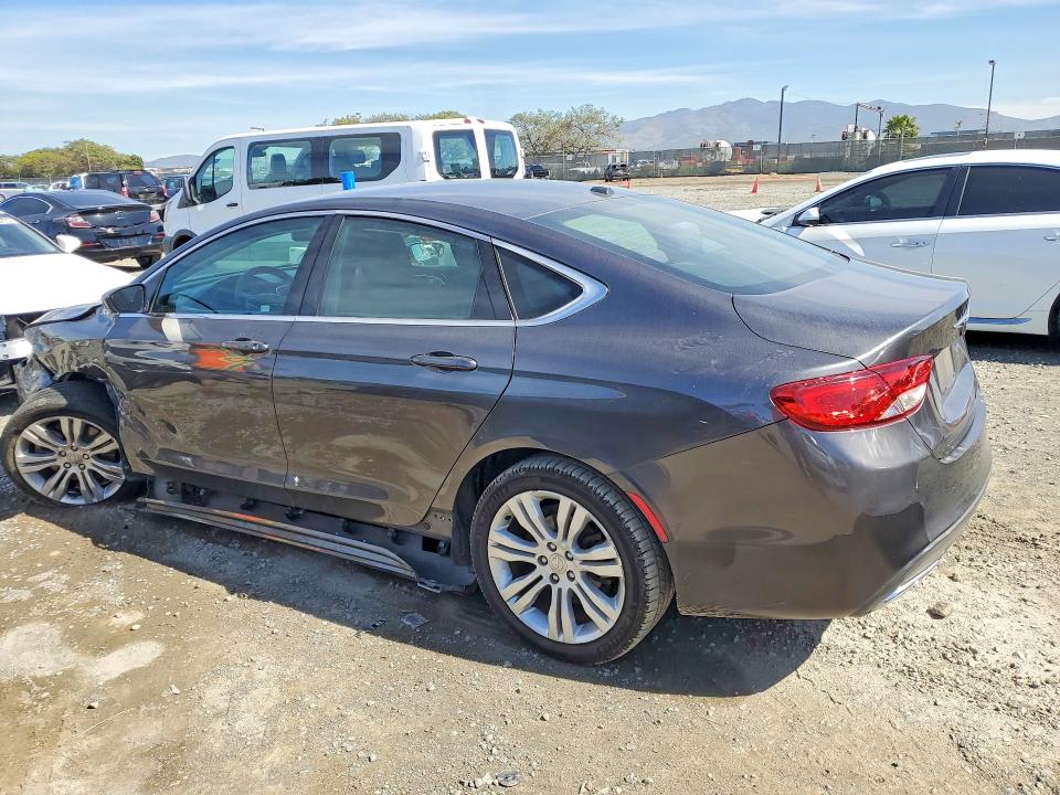 77621545 :رقم المزاد ، 1C3CCCAG5GN107094 vin ، 2016 Chrysler 200 مزاد بيع