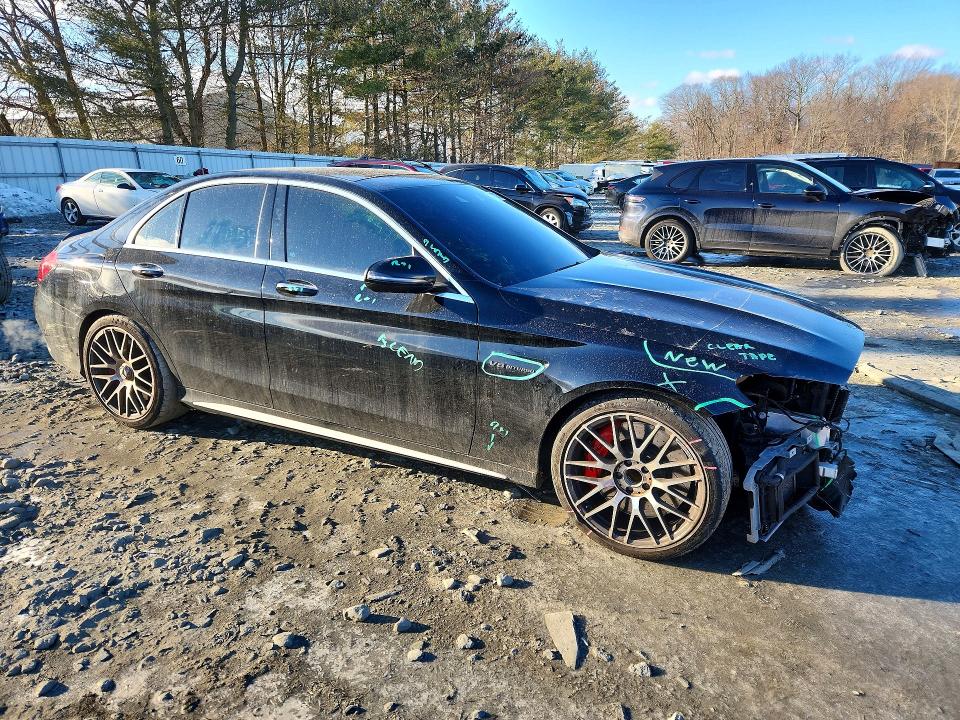 77128185 :رقم المزاد ، 55SWF8HB2GU107672 vin ، 2016 Mercedes-benz C 63 Amg-s مزاد بيع