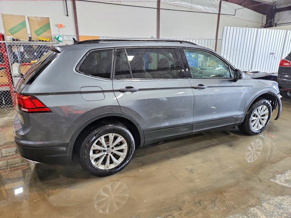 75473105 :رقم المزاد ، 3VV0B7AX5LM067615 vin ، 2020 Volkswagen Tiguan مزاد بيع