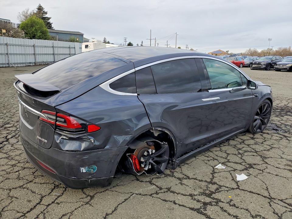 Auction sale of the 2019 Tesla Model X, vin: 5YJXCDE46KF180386, lot number: 78094385