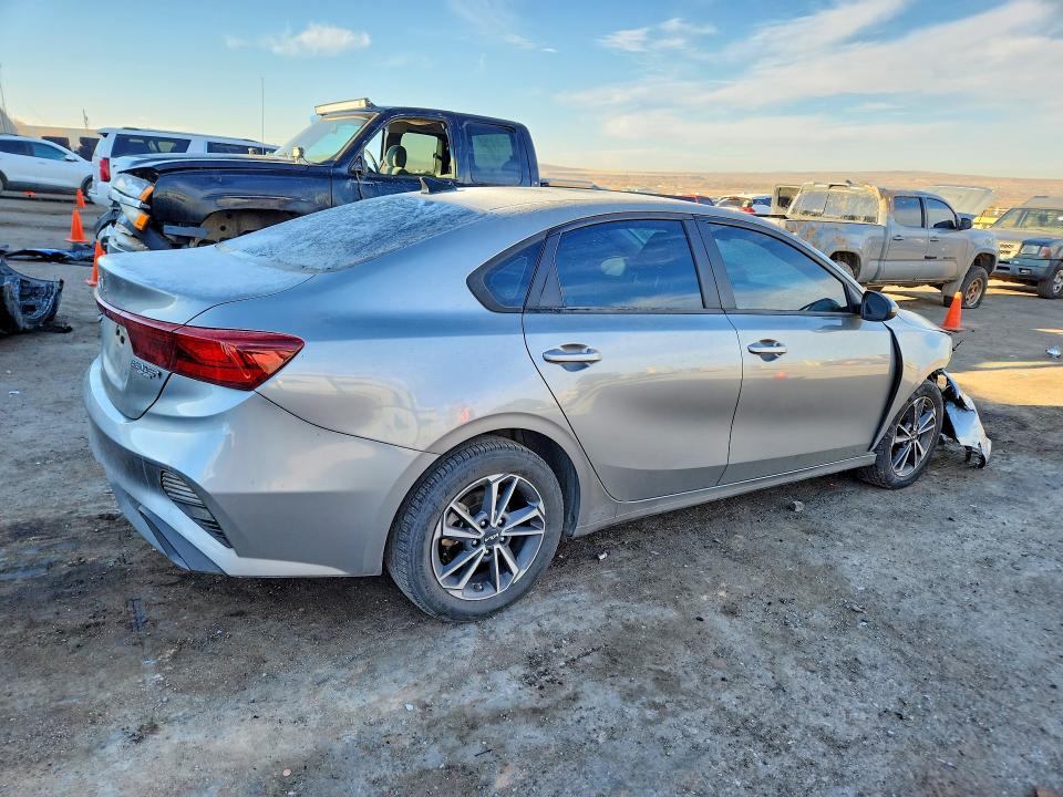 75662395 :رقم المزاد ، 3KPF24AD3NE456876 vin ، 2022 Kia Forte مزاد بيع