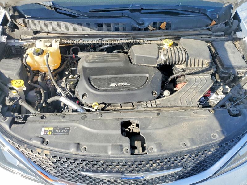 78977225 :رقم المزاد ، 2C4RC1BG9JR269894 vin ، 2018 Chrysler Pacifica مزاد بيع