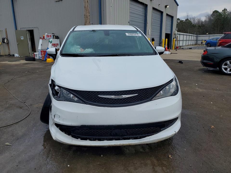 2022 Chrysler Voyager მანქანა იყიდება აუქციონზე, vin: 2C4RC1CG7NR226496, აუქციონის ნომერი: 76805235