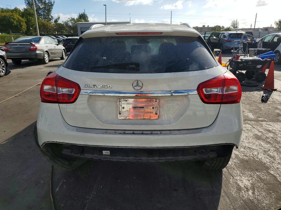 Aukcja sprzedaży 2018 Mercedes-benz Gla, vin: WDCTG4EB3JJ468580, numer aukcji: 77063275